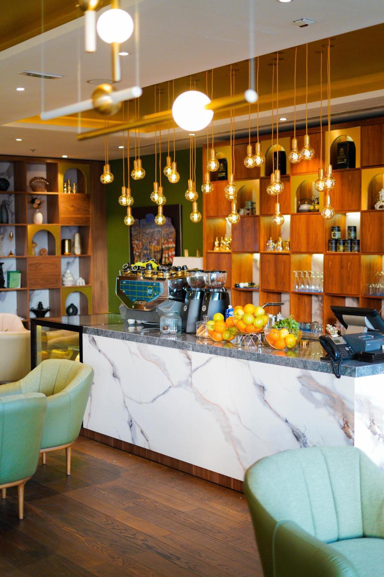 Swissotel Сараево Екстериор снимка The bar at the hotel
