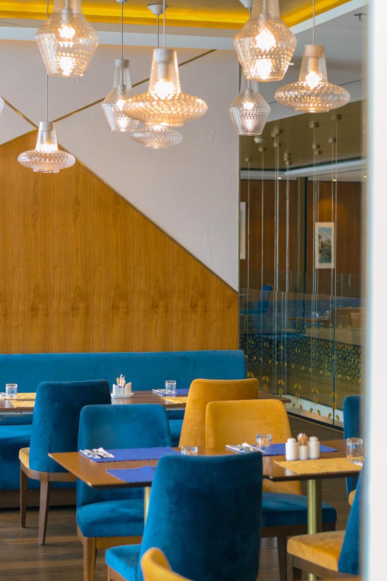 Swissotel Сараево Екстериор снимка Restaurant