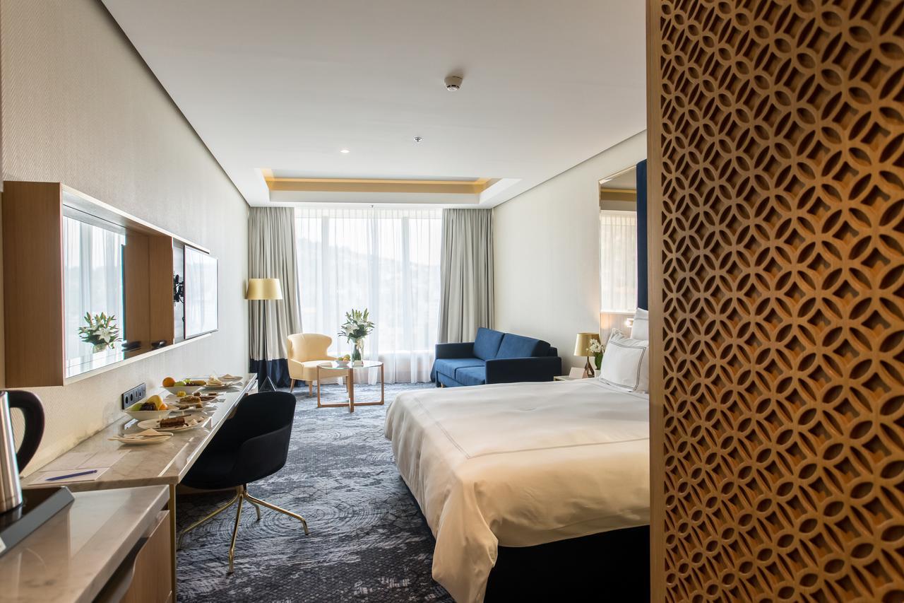 Swissotel Сараево Екстериор снимка Deluxe room