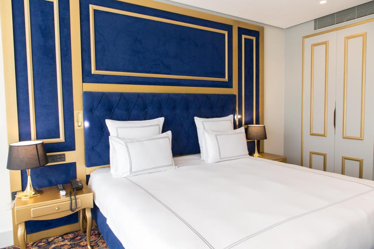 Swissotel Сараево Екстериор снимка Deluxe Room