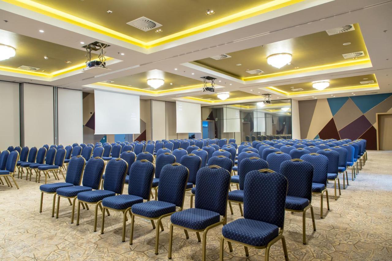 Swissotel Сараево Екстериор снимка The Grand Ballroom