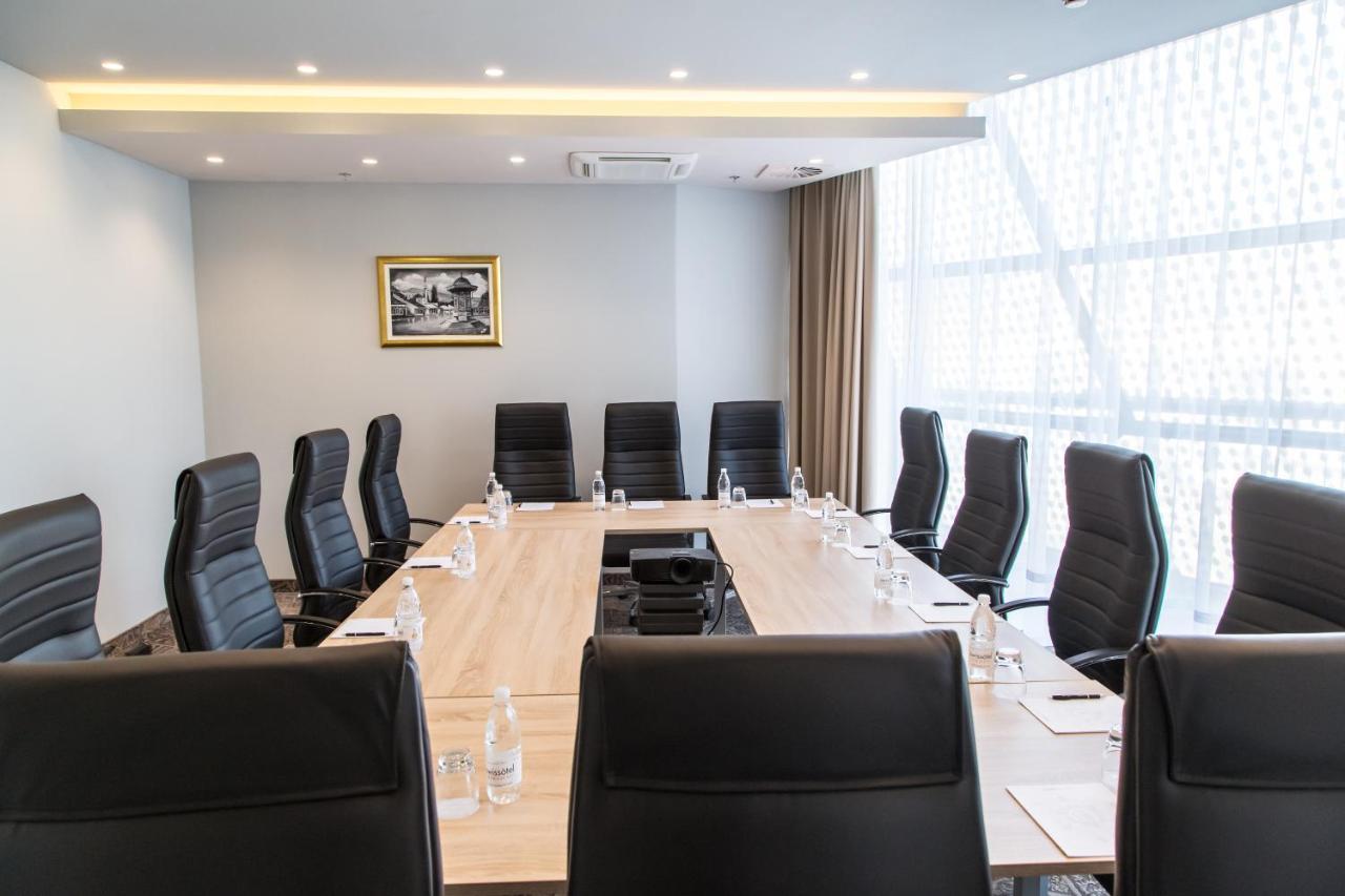 Swissotel Сараево Екстериор снимка Meeting room